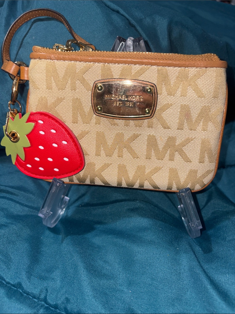Michael Kors Jet Set Travel Small Signature Logo Wristlet +Free Strawberry Charm